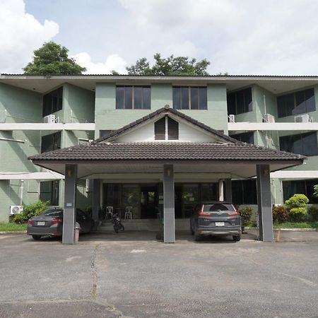 Sport Inn Chiang Rai Extérieur photo