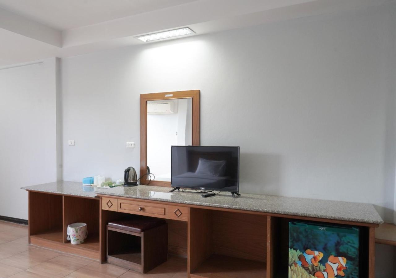 Sport Inn Chiang Rai Extérieur photo